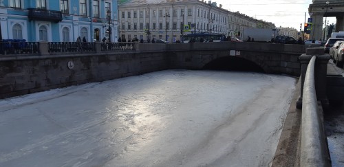 Foto de Canal helado (Sankt-Peterburg), Rusia