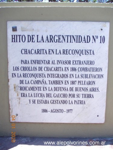 Foto: Hito de la Argentinidad N° 10 - Retiro (Buenos Aires), Argentina