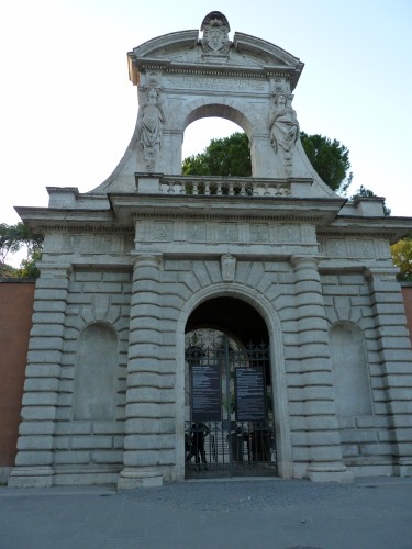 Foto: Entrada al Foro Romano - Roma (Latium), Italia