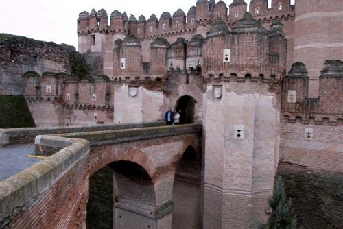 Foto: El foso del precioso castillo - Coca (Segovia), España