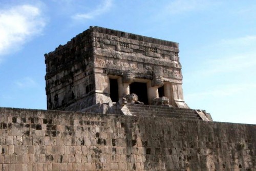 Foto: Parte superior de un templo - Chichén-Itzá (Yucatán), México