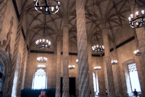 Foto: El magnífico interior de la Lonja de la Seda - Valencia (València), España