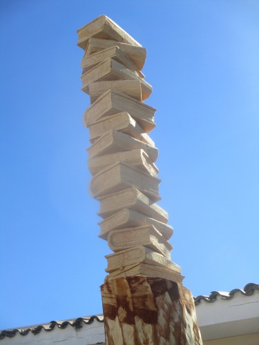 Foto: Preciosa escultura realizada en el tronco de un pino - Móndejar (Guadalajara), España