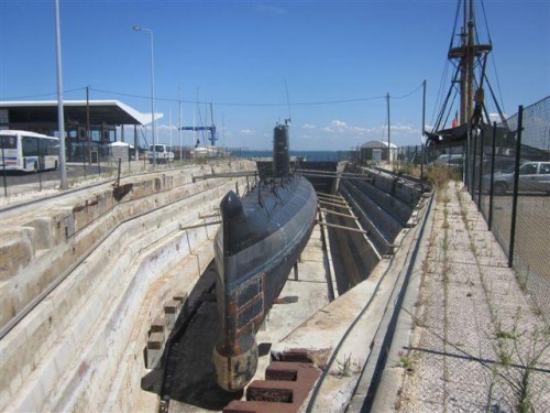Foto: Submarino Barracuda en dique seco - Cacilhas (Lisbon), Portugal