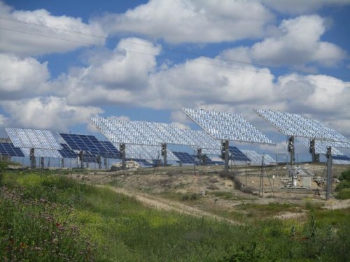Foto: Paneles solares en el término municipal - Almoguera (Guadalajara), España