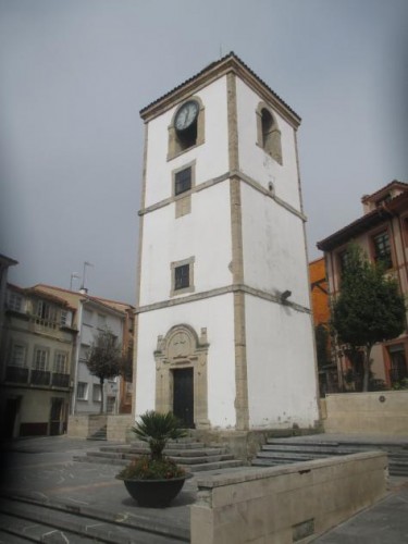 Foto: La Torre del Reloj - Luanco (Asturias), España