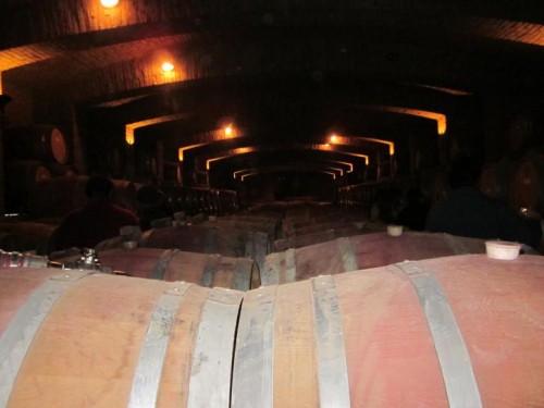 Foto: Barricas de roble para que el vino envejezca - Talagante (Región Metropolitana), Chile