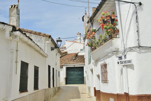 Foto: Vista del pueblo - Fuenteheridos (Huelva), España