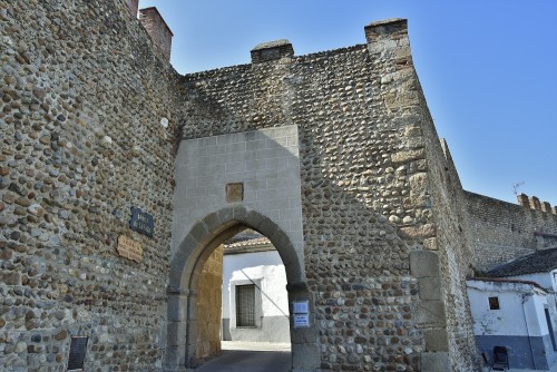 Foto: Puerta de la muralla - Galisteo (Cáceres), España