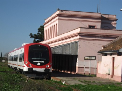 Foto: estación Concepción del Uruguay, coche Materfer - Concepción del Uruguay (Entre Ríos), Argentina