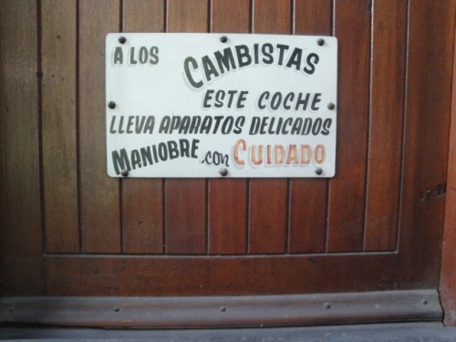 Foto: coche antiguo - Remedios de Escalada (Buenos Aires), Argentina