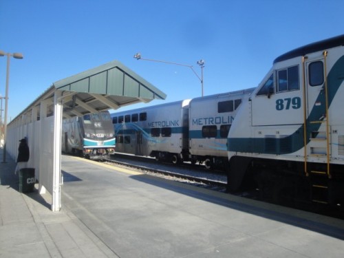 Foto: trenes de Metrolink en estación Lancaster - Lancaster (California), Estados Unidos