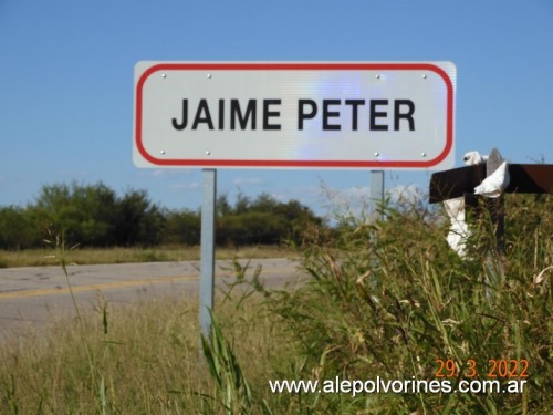 Foto: Jaime Peter - Acceso - Jaime Peter (Córdoba), Argentina