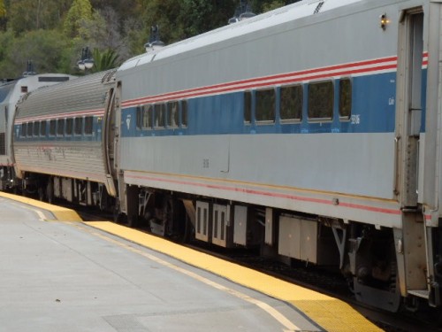Foto: tren de Amtrak en estación San Luis Obispo - San Luis Obispo (California), Estados Unidos