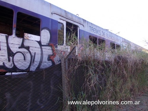 Foto: San Martin - Coches ferroviarios abandonados - San Martin (Buenos Aires), Argentina