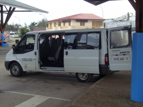 Foto: navette, transporte de media y larga distancia - Saint-Laurent-du-Maroni, Guyana Francesa