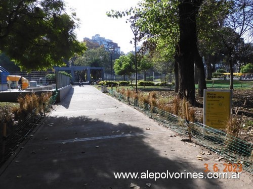 Foto: Flores CABA - Plaza Ángel Gris - Flores (Buenos Aires), Argentina